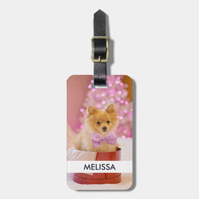 Cute Hund med Rosa Bow Julfoto Bagagebricka (Vertikal Framsida)