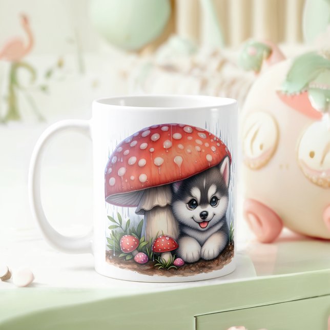 Cute Husky Puppy Under Mushroom Umbrella Kaffemugg (Skapare uppladdad)