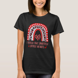 Cute I Teach, den sötaste Hearts Rainbow Teacher V T Shirt