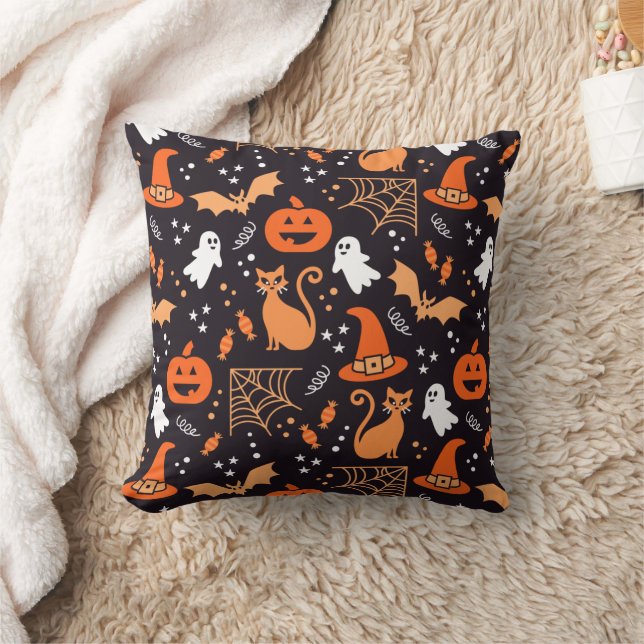 Cute Illustrated halloween-tecken på svart bg Kudde (Filt)