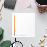 Cute-illustrerat Anteckningsblock för pennlärare<br><div class="desc">Mitt Cute illustrerade Pencil LärarAnteckningsblock gör en underbar gåva till Din favoritlärare. Anpassa med en namn för en unik gåva. Läraranteckningar dynor gör underbara helgdag eller årsskiftet. Utformningen har en söt bildpenna. Andra tillgängliga alternativ för Färg.</div>