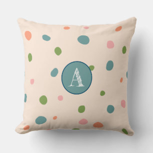 Cute initial monogram rosa bakgrund polka dots kudde