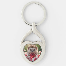 Cute January Hedgehog with Garnet Heart Twisted Heart Silverfärgad Nyckelring
