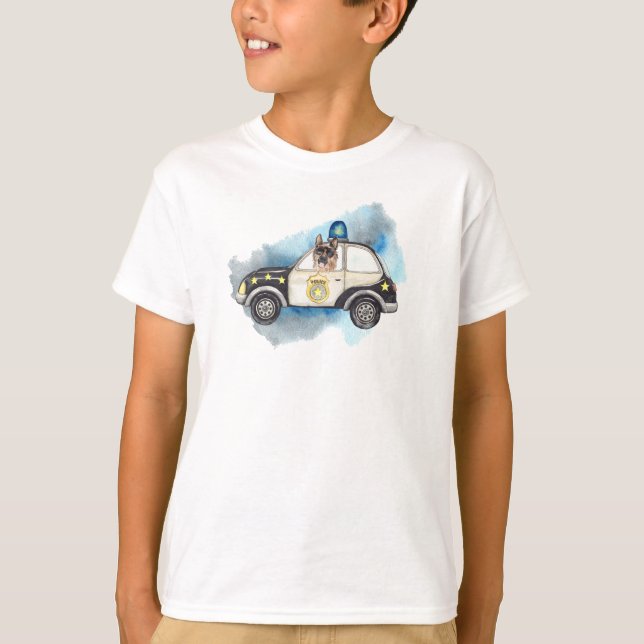 Cute K-9 Hund Riding a Police Car T Shirt (Framsida)