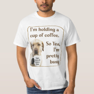 Cute-kaffedrickande Labrador T-Shirt