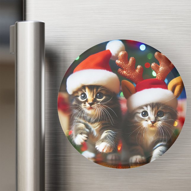 Cute kattungar med Jultomten och renhattar 4 Magnet (Skapare uppladdad)