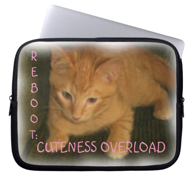 Cute Kattunge "REBOOT: CUTENESS OVERLOAD" Bärbar d Laptop Fodral (Framsidan)