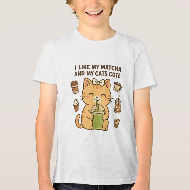 Cute Kawaii Cat med Matcha Grönt Tea T Shirt (Framsida)