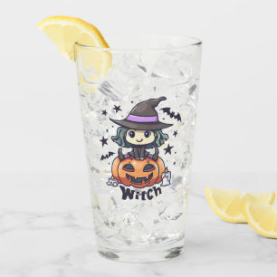 Cute Kid Witch Sitta på en Pumpkin - "Witch" Glaskopp