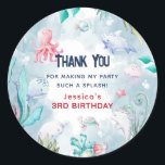 Cute Kids under Tacken Sea Birthday Runt Klistermärke<br><div class="desc">Cute 'Under havet' kallade barns födelsedag Tack-fästningen. Perfekt för att hålla fast vid påsar i party, godiskoner eller helt enkelt bara för att lämna ut dem till barn. Konstruktionen har vattenfärgade illustrationer av en söt sköldpadda, stjärnfisk, val, bläckfisk, haj, geléfisk, snigel och havssiffror. Dessa klistermärken är perfekter för strand-, sommar-...</div>
