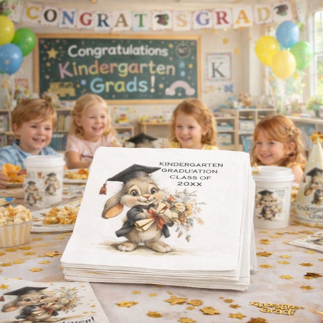  Cute Kindergarten Graduation Bunny Design Pappersservett (Skapare uppladdad)