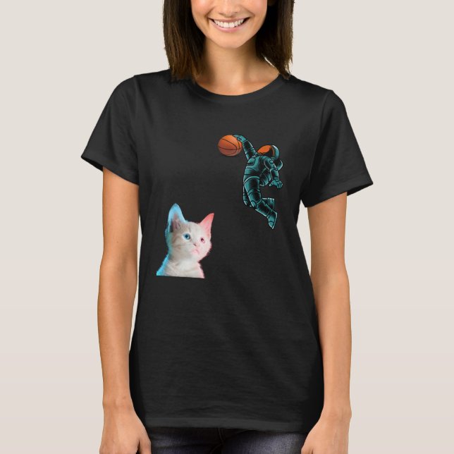 Cute Kitten Astronaut Playing Basketball For Cat T Shirt (Framsida)