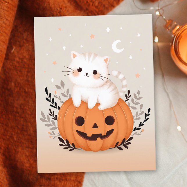 Cute Kitten Sitta på Pumpkin Modern Halloween Vykort (Skapare uppladdad)