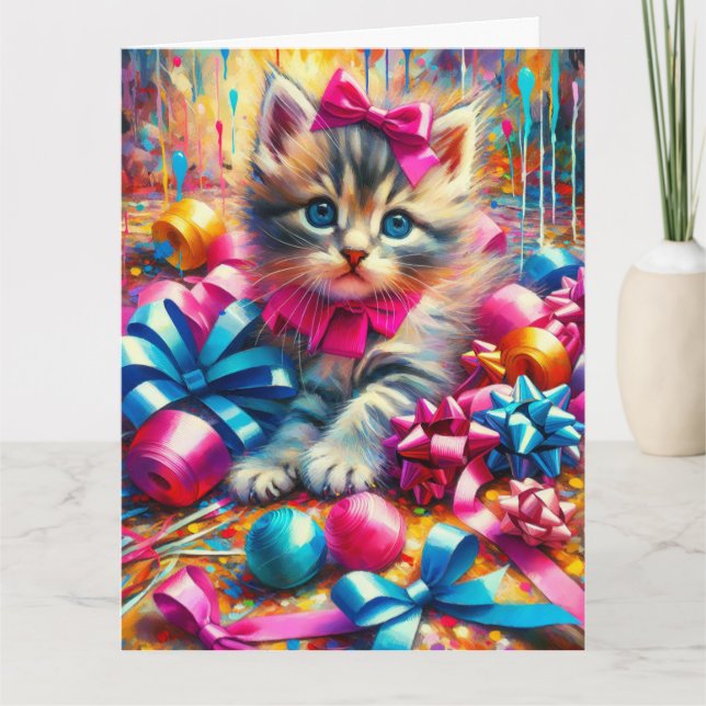 Cute Kitten spelar på födelsedagen och leder till  Kort (Framsida)