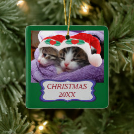 Cute Kittens Wearing Red Santa Hats jul 20XX Julgransprydnad Keramik