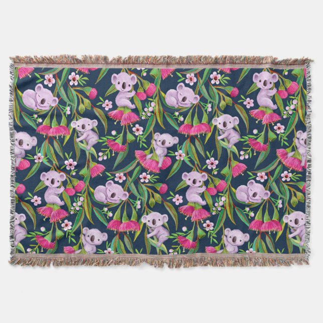 Cute Koalas Pale Lilac on Pink Eucalyptus Flowers Filt (Framsidan)