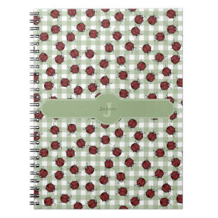 Cute Ladybug Mönster Grönt Gingham Monogram Namn Anteckningsbok