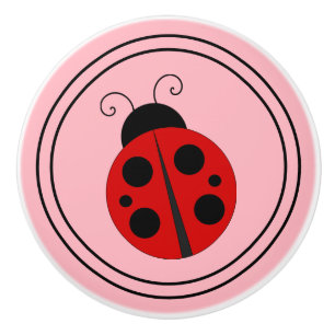 Cute Ladybug på Rosa Knopp