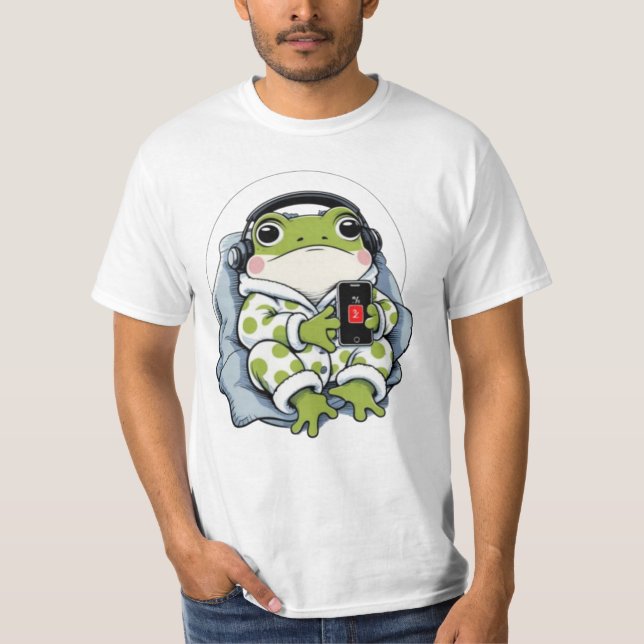 Cute Lazy Frog - Mysiga Pajama Humor T Shirt (Framsida)