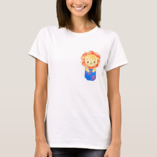 Cute Lejona Unge i en tryckt blå Pocket T Shirt