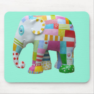 Cute leksak retro-elefant som är färglös musmatta