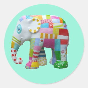 Cute leksak retro-elefant som är färglös runt klistermärke