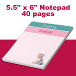Cute leopard, eget namn, rosa barn anteckningsblock<br><div class="desc">Det här beundransvärda anteckningsblocket på 5, 5 x 6 tum är perfekt för barn som kärlek kan markera! Med 40 sidor har den en söt leoparddesign bredvid redot "A Note from" för att vara personlig med ditt barns namn. Oavsett om de håller på att slå ihop påminnelser, doppa eller skriva...</div>