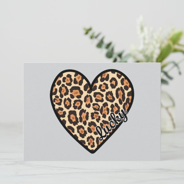 Cute Leopard Heart Valentine Day-gåva Inbjudningar (Stående Fram)