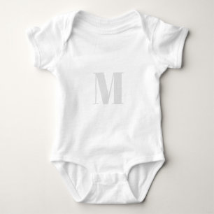 Cute Light grått anpassningsbar monogram, första m T Shirt