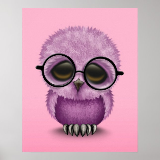 Cute Lila Baby Uggla Wearing Glass on Rosa Poster (Framsidan)