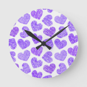 Cute Lila Doodled Heart Valentindagen Mönster Rund Klocka