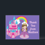Cute Lila Princess Castle Birthday Girl Tack Kort<br><div class="desc">En söt lila prinsessans födelsedagskalas tack för att du fick ett kort med en vacker liten flicka i en drottning boll,  med rosa bows framför ett rosa- och isblått slott. Ett tack efter en födelsedagsfest av barn. Anpassningsbar ungar tack för dina kort.</div>