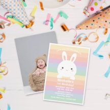 Cute Little Bunny Rainbow Baby 1:a födelsedagsfoto