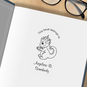 Cute Little Dragon Holding a Kopp Bookplate Stämpel