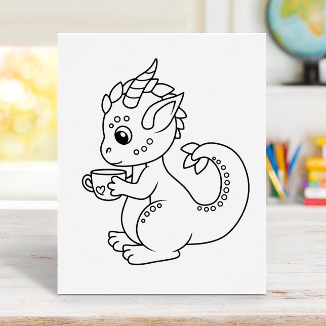 Cute Little Dragon Holding a Kopp Coloring Page Poster (Skapare uppladdad)