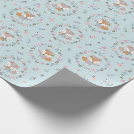 Cute Little Fall Fox med blommor i mjuk färg Presentpapper