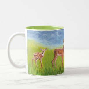 Cute Little Fawn växer upp till Red Hjort Illustra Två-Tonad Mugg
