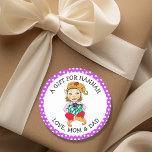 Cute Little Females Elf To and from Gift Märkre Runt Klistermärke<br><div class="desc">Ett bra sätt att låta någon veta vem som är gåva är vem som är! En fin liten kvinnlig älv sitta på julsäcken leksak. Till och från klistermärken för Julklapp.</div>