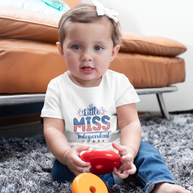 Cute Little Miss Independence 4 juli T Shirt (Skapare uppladdad)