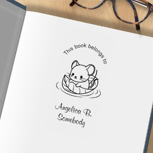 Cute Little Mouse Flytande på en Löv-bokplatta Stämpel