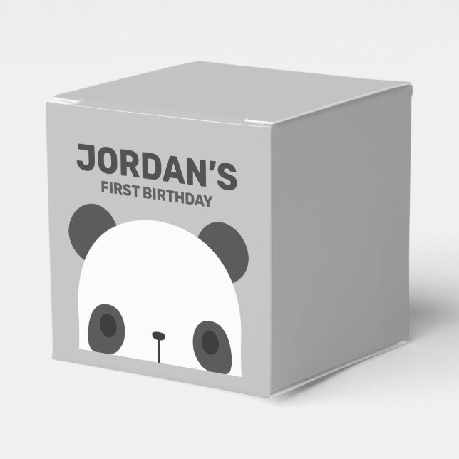 Cute Little Panda Bear Birthday Presentaskar (Framsidan Sidan)