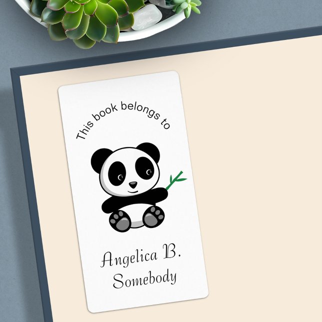 Cute Little Panda med en Bamboo Stick-bokplatta Fraktsedel (Skapare uppladdad)