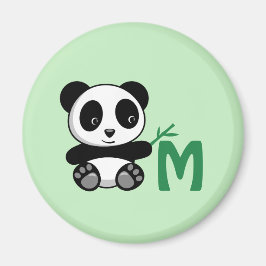 Cute Little Panda med ett Bamboo Stick Monogram Magnet