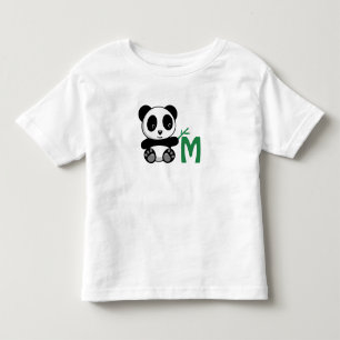 Cute Little Panda med ett Bamboo Stick Monogram Tee