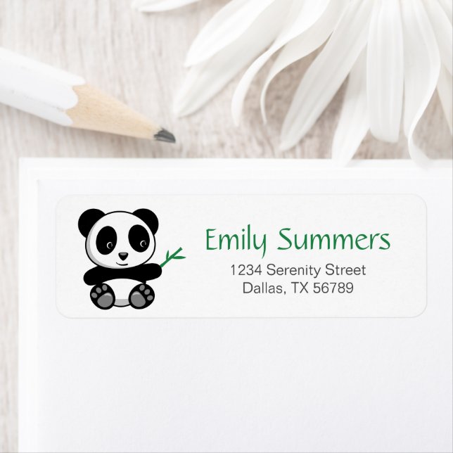 Cute Little Panda med ett Bamboo Stick Returadress Etikett (Insitu)