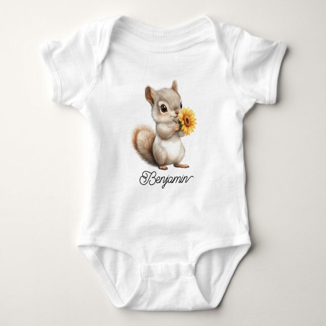 Cute Little Squirrel with Daisy T Shirt (Framsida)