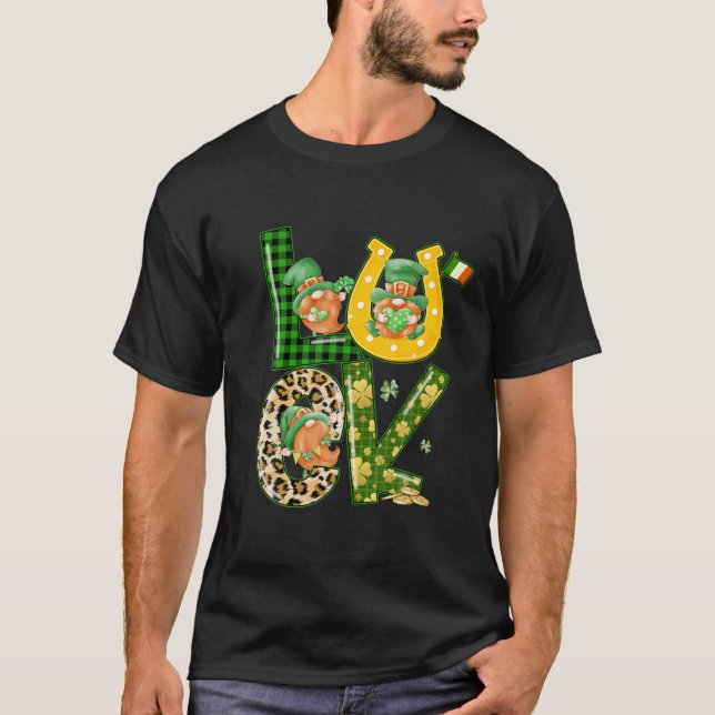 Cute Lucky Gnome Shamrock Lycklig St patricks day  T Shirt (Framsida)