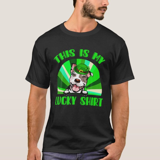 Cute Lucky Pitbull Shamrock Irish Funny St Patrick T Shirt (Framsida)
