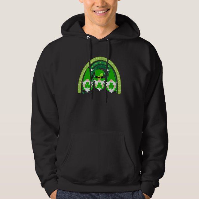 Cute Lucky Rainbow Gnome Happy St Patricks Day Fam Hoodie (Framsida)