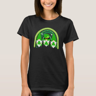 Cute Lucky Rainbow Gnome Happy St Patricks Day Fam T Shirt